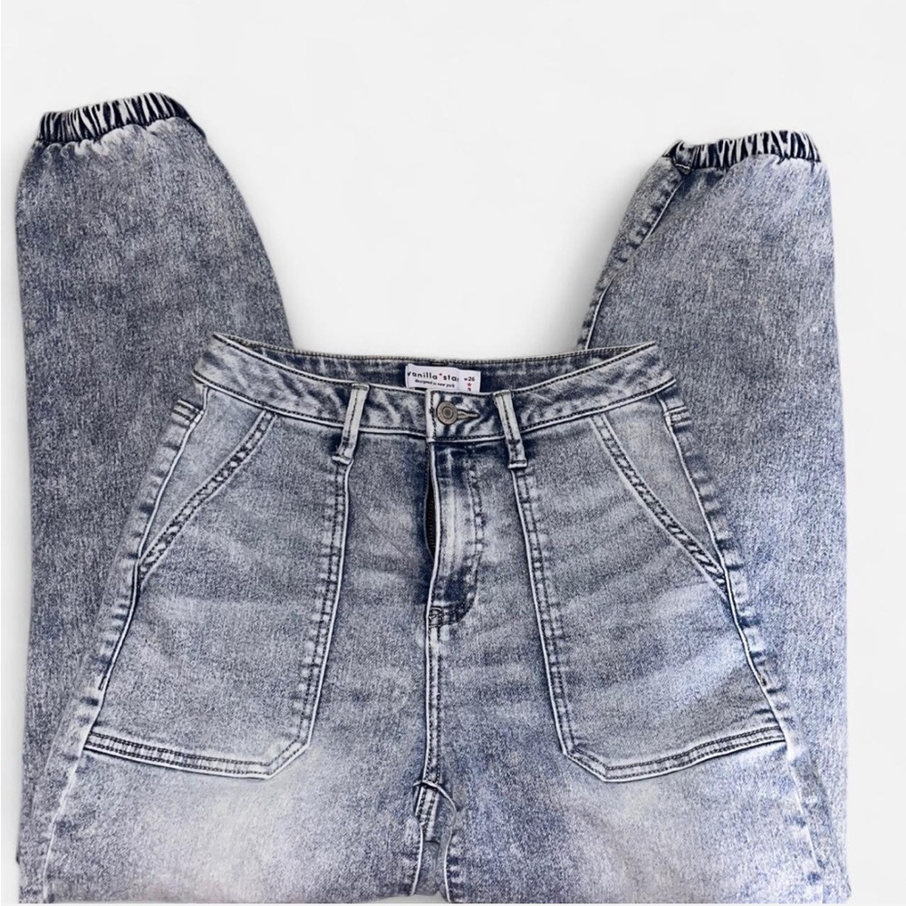 Vanilla Star High-Rise Patch Pocket Jeans, Size 26 / 3 ✨